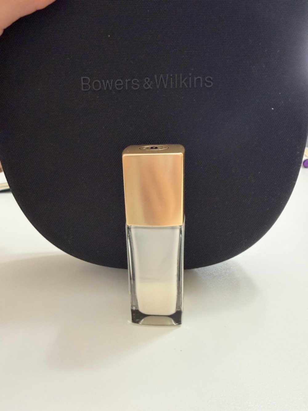 CHANEL Sublimage L'Essence Fondamentale Yeux - Gold and Cream - Picture 7 of 7